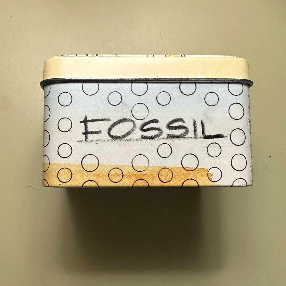 NIB Vintage Fossil Watch ‘04 - Picture 4 of 15